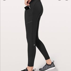 Lululemon black leggings with pockets